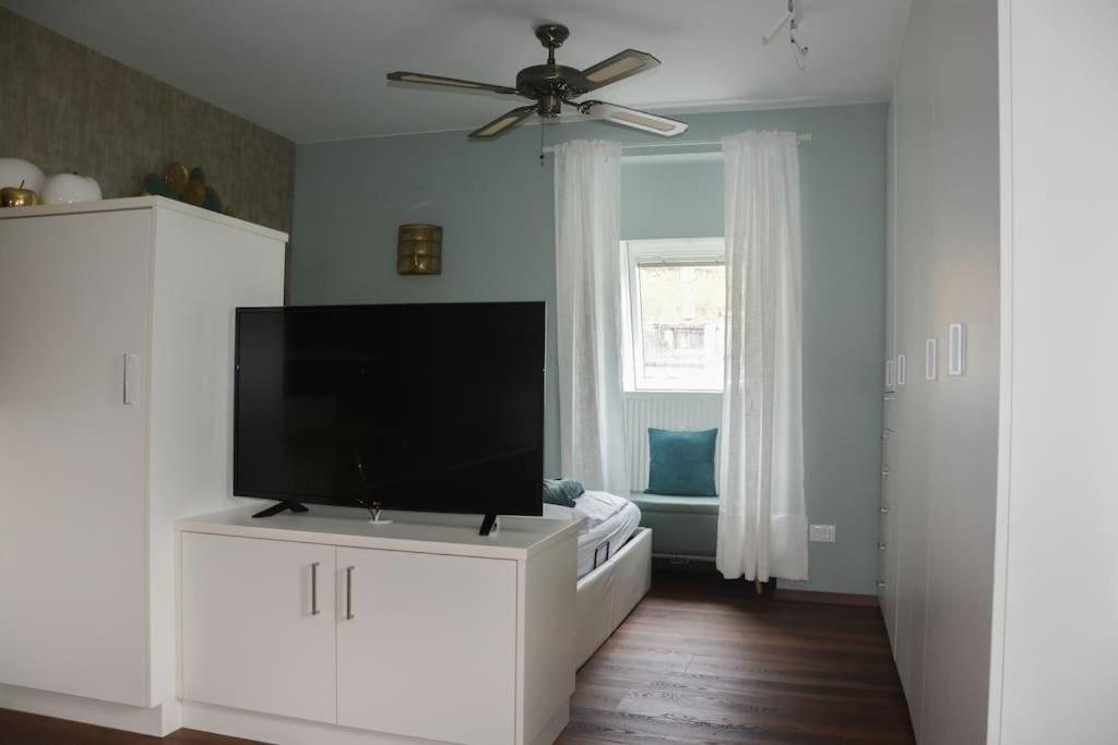 Moderne Ferienwohnung Merano Esterno foto